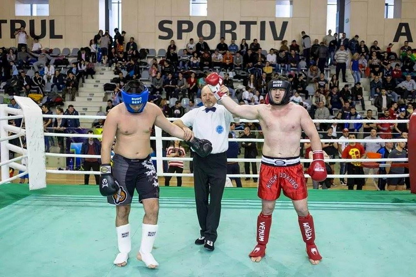 luptatorul superkombat dumitru bomberman topai s a casatorit lupta cu burlacia ai pierdut o prin ko galerie luptatorul superkombat dumitru bomberman topai s a casatorit lupta cu burlacia ai pierdut o prin ko galerie