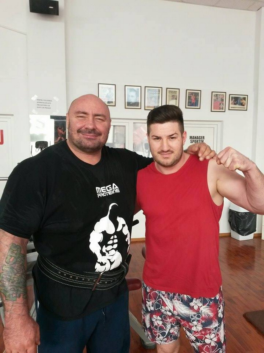 luptatorul superkombat dumitru bomberman topai s a casatorit lupta cu burlacia ai pierdut o prin ko galerie luptatorul superkombat dumitru bomberman topai s a casatorit lupta cu burlacia ai pierdut o prin ko galerie