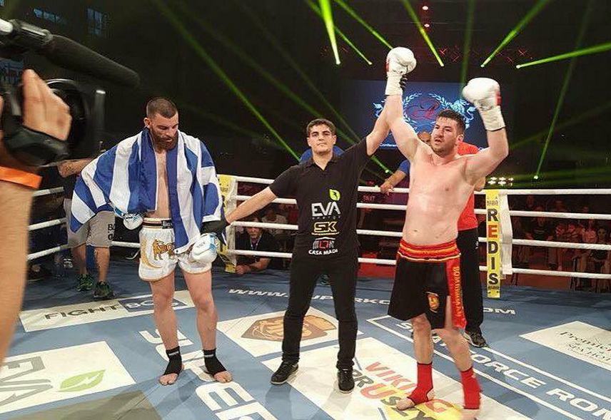 luptatorul superkombat dumitru bomberman topai s a casatorit lupta cu burlacia ai pierdut o prin ko galerie luptatorul superkombat dumitru bomberman topai s a casatorit lupta cu burlacia ai pierdut o prin ko galerie