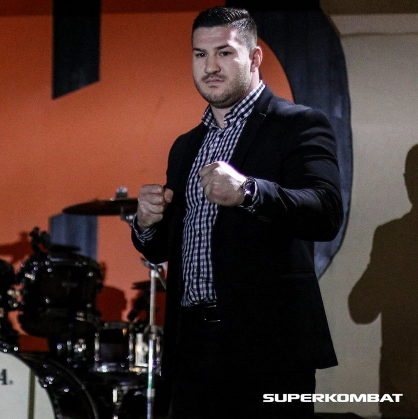 luptatorul superkombat dumitru bomberman topai s a casatorit lupta cu burlacia ai pierdut o prin ko galerie luptatorul superkombat dumitru bomberman topai s a casatorit lupta cu burlacia ai pierdut o prin ko galerie