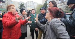 „Oraşul are alte priorităţi, locurile de parcare sunt insuficiente“ Majoritatea respondenţilor nu sunt de acord cu relocarea Bisericii „Izvorul Tămăduirii“ în parcarea blocurilor O2 şi O3