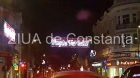 Bulevardul Tomis din Constanţa, decorat cu iepuraşi (video)