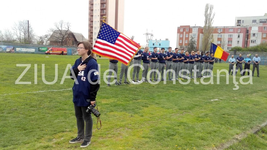 live text elemente decorative americane si mancare traditionala romaneasca meci de baseball sua romania live text elemente decorative americane si mancare traditionala romaneasca meci de baseball sua romania