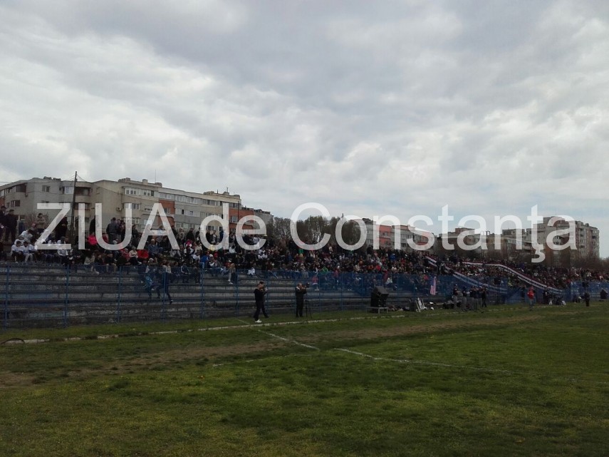 live text elemente decorative americane si mancare traditionala romaneasca meci de baseball sua romania live text elemente decorative americane si mancare traditionala romaneasca meci de baseball sua romania