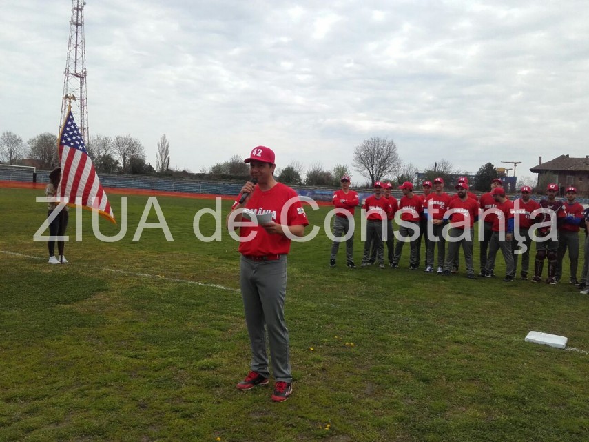 live text elemente decorative americane si mancare traditionala romaneasca meci de baseball sua romania live text elemente decorative americane si mancare traditionala romaneasca meci de baseball sua romania