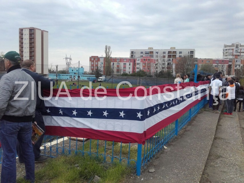 live text elemente decorative americane si mancare traditionala romaneasca meci de baseball sua romania live text elemente decorative americane si mancare traditionala romaneasca meci de baseball sua romania