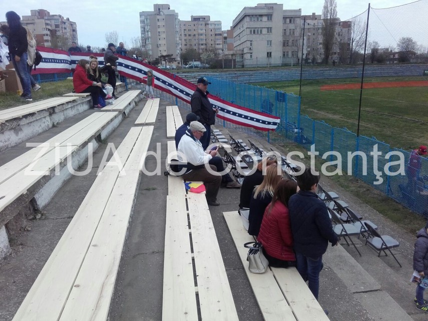 live text elemente decorative americane si mancare traditionala romaneasca meci de baseball sua romania live text elemente decorative americane si mancare traditionala romaneasca meci de baseball sua romania