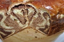 Cozonac cu nuca si cacao