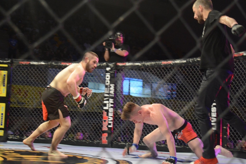 luptator la cs pontica catalin casaru l a invins pe adrian grec si a cucerit din nou centura rxf galerie luptator la cs pontica catalin casaru l a invins pe adrian grec si a cucerit din nou centura rxf galerie