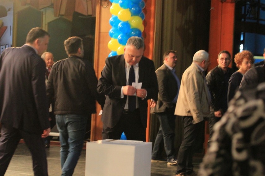 alegeri in pnl constanta bogdan hutuca si mihaela andrei isi disputa functia de presedinte la aceasta alegeri in pnl constanta bogdan hutuca si mihaela andrei isi disputa functia de presedinte la aceasta