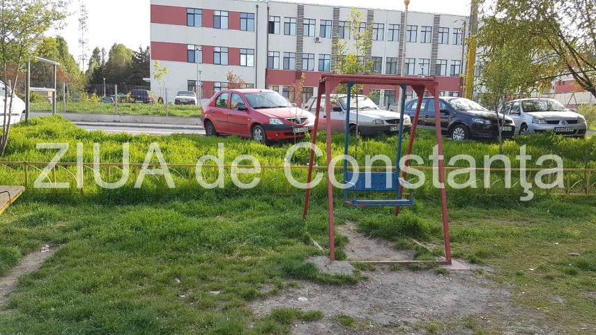 pericol pentru copii la un loc de joaca din tomis nord cum arata leaganele galerie foto 629787 pericol pentru copii la un loc de joaca din tomis nord cum arata leaganele galerie foto 629787