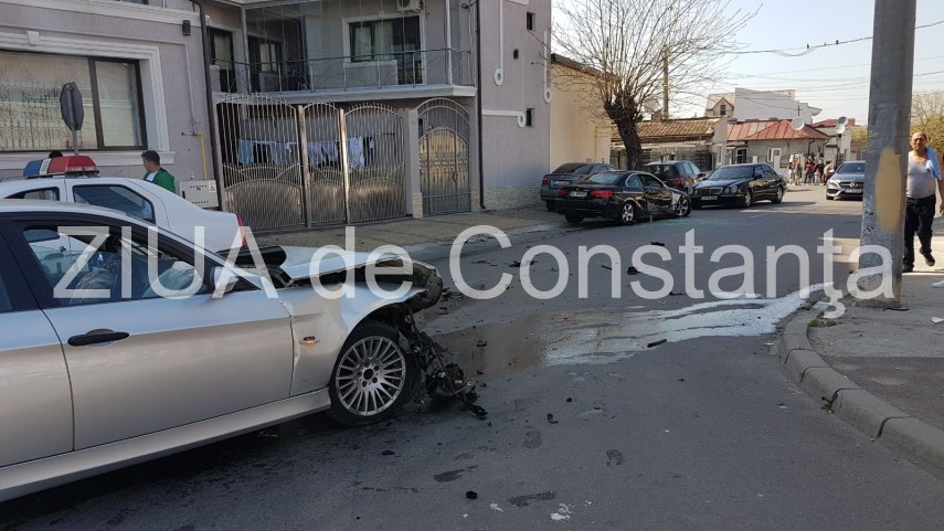masini din galati implicate intr un accident in constanta la intersectia strazilor chiliei si ion ratiu masini din galati implicate intr un accident in constanta la intersectia strazilor chiliei si ion ratiu