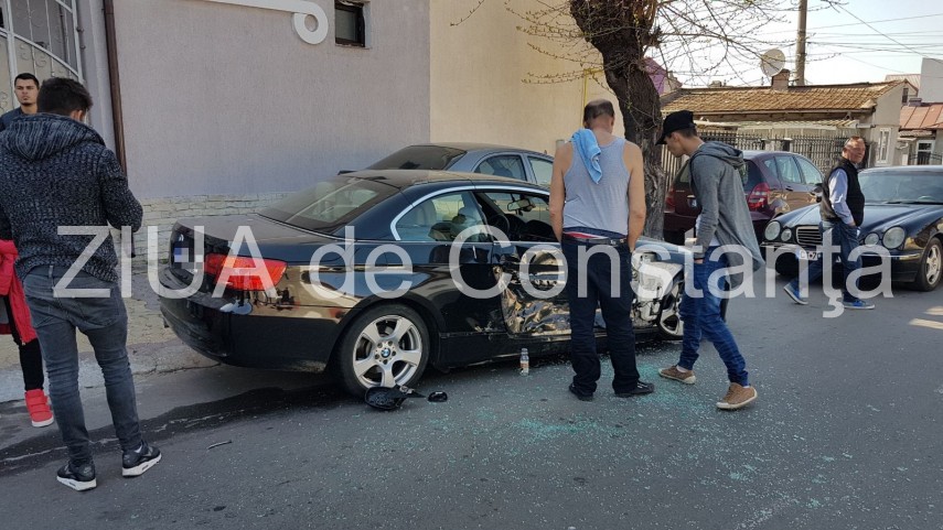 masini din galati implicate intr un accident in constanta la intersectia strazilor chiliei si ion ratiu masini din galati implicate intr un accident in constanta la intersectia strazilor chiliei si ion ratiu