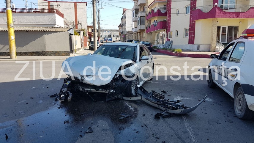 masini din galati implicate intr un accident in constanta la intersectia strazilor chiliei si ion ratiu masini din galati implicate intr un accident in constanta la intersectia strazilor chiliei si ion ratiu