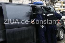Acţiune de amploare la Năvodari. Mascaţii au ridicat un tânăr pe numele căruia Tribunalul din Ausburg emisese mandat european de arestare 