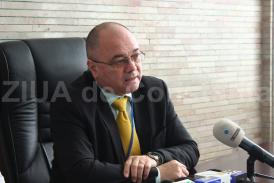 Adevărul.ro Magistratul care l-a condamnat la 13 ani de închisoare pe un director de spital „Pedepsele blânde nu fac decât să încurajeze corupţia din sistemul medical” 
