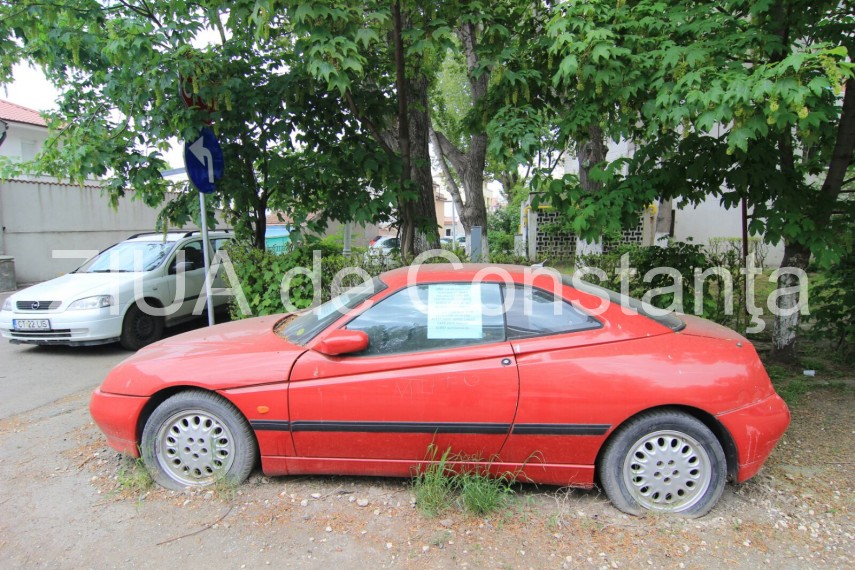 constantenii scriitori pe masini mesaje scrijelite in tabla galerie foto 630434 constantenii scriitori pe masini mesaje scrijelite in tabla galerie foto 630434