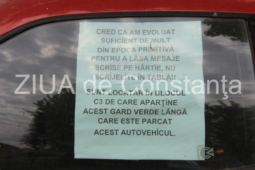 constantenii scriitori pe masini mesaje scrijelite in tabla galerie foto 630434 constantenii scriitori pe masini mesaje scrijelite in tabla galerie foto 630434