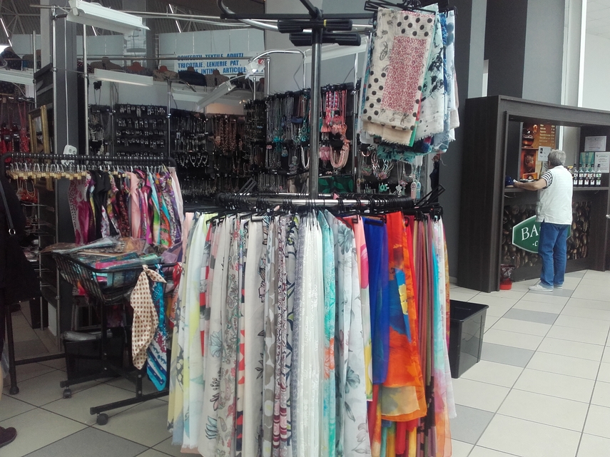 in cautarea tinutei pentru balul de absolvire ccina constanta asteapta tinerii la targul national tinimtex in cautarea tinutei pentru balul de absolvire ccina constanta asteapta tinerii la targul national tinimtex