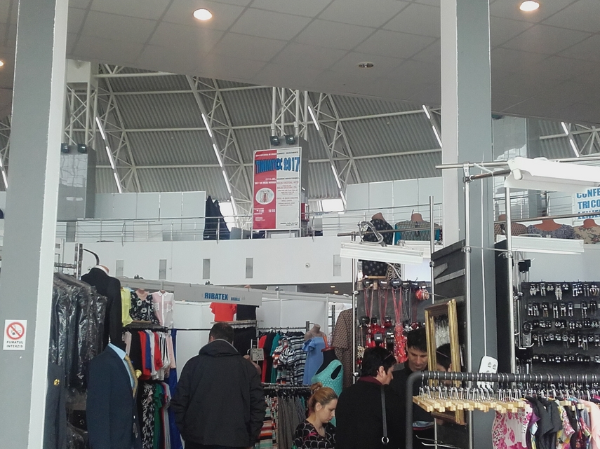 in cautarea tinutei pentru balul de absolvire ccina constanta asteapta tinerii la targul national tinimtex in cautarea tinutei pentru balul de absolvire ccina constanta asteapta tinerii la targul national tinimtex