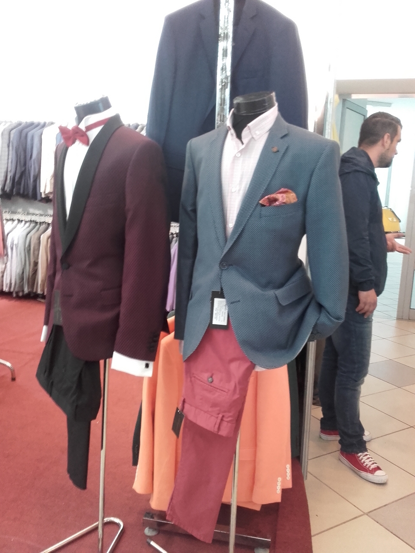 in cautarea tinutei pentru balul de absolvire ccina constanta asteapta tinerii la targul national tinimtex in cautarea tinutei pentru balul de absolvire ccina constanta asteapta tinerii la targul national tinimtex