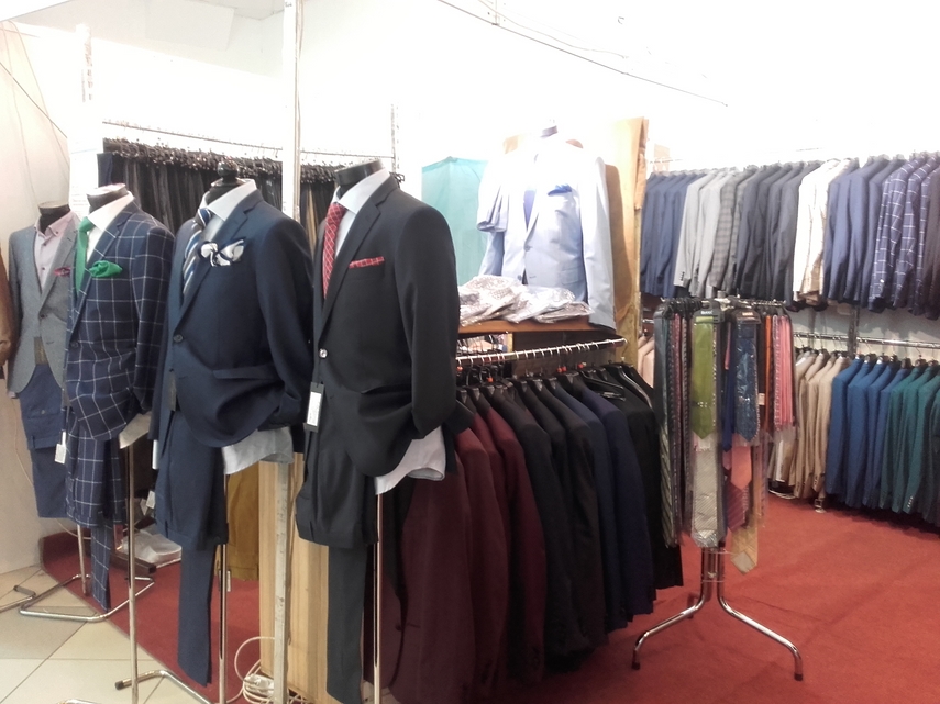 in cautarea tinutei pentru balul de absolvire ccina constanta asteapta tinerii la targul national tinimtex in cautarea tinutei pentru balul de absolvire ccina constanta asteapta tinerii la targul national tinimtex