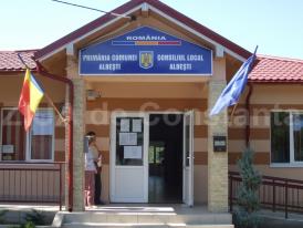 Artişti consacraţi, plătiţi din sponsorizări?! Ziua Comunei Albeşti scoate 15.000 de euro din bugetul local (galerie foto)  