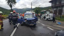 Mobilizare de urgenţă la Comarnic! Accident grav, soldat cu mai multe victime (galerie foto)