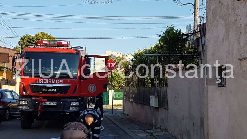 incendiu in constanta langa scoala de maistri militari intervin forte ale isu dobrogea proprietarii au incendiu in constanta langa scoala de maistri militari intervin forte ale isu dobrogea proprietarii au