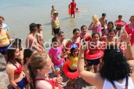 Fotoreportaj Emoţii de nedescris şi bucurii mari pentru 37 de copii, care au ajuns, azi, pentru prima dată la mare! 