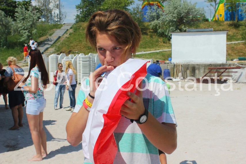 fotoreportaj emotii de nedescris si bucurii mari pentru 37 de copii care au ajuns azi pentru prima data fotoreportaj emotii de nedescris si bucurii mari pentru 37 de copii care au ajuns azi pentru prima data