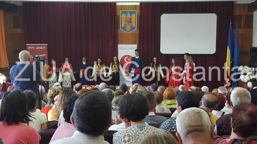 ziua limbii turce sarbatorita inb premiera la constanta galerie foto 632688 ziua limbii turce sarbatorita inb premiera la constanta galerie foto 632688