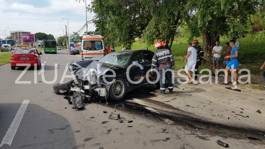 accident rutier grav pe bulevardul mamaia in zona pescarie trei masini implicate 632840 accident rutier grav pe bulevardul mamaia in zona pescarie trei masini implicate 632840