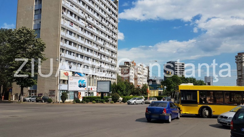 panica pe linia ratc 100 gara mamaia un autoturism s a ciocnit cu un autobuz plin de calatori galerie panica pe linia ratc 100 gara mamaia un autoturism s a ciocnit cu un autobuz plin de calatori galerie