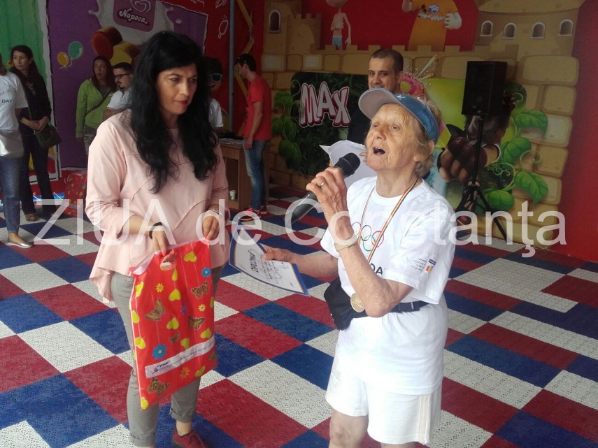 cine a urcat pe podium la crosul ziua olimpica de la constanta premii speciale galerie foto 633122 cine a urcat pe podium la crosul ziua olimpica de la constanta premii speciale galerie foto 633122