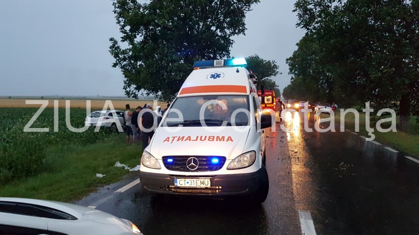 judetul constanta accident rutier grav intervine smurd pentru salvare ploua puternic in zona 633136 judetul constanta accident rutier grav intervine smurd pentru salvare ploua puternic in zona 633136
