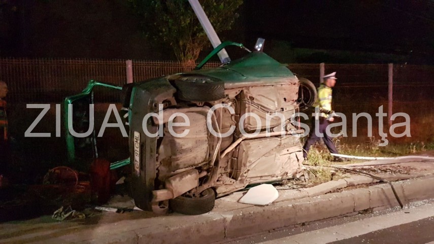 accident rutier grav in municipiul constanta cu victima incarcerata masina rasturnata pe bulevardul aurel accident rutier grav in municipiul constanta cu victima incarcerata masina rasturnata pe bulevardul aurel