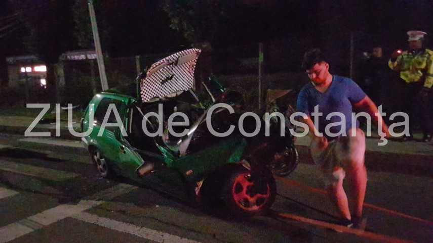 accident rutier grav in municipiul constanta cu victima incarcerata masina rasturnata pe bulevardul aurel accident rutier grav in municipiul constanta cu victima incarcerata masina rasturnata pe bulevardul aurel