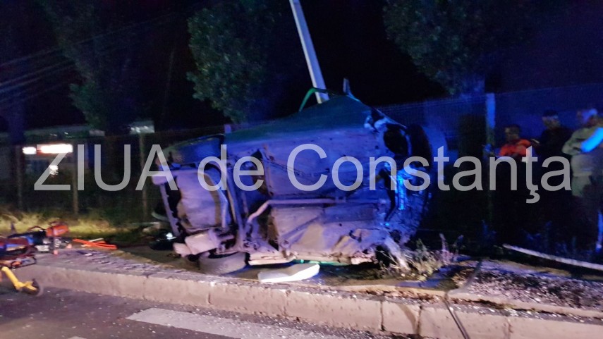 accident rutier grav in municipiul constanta cu victima incarcerata masina rasturnata pe bulevardul aurel accident rutier grav in municipiul constanta cu victima incarcerata masina rasturnata pe bulevardul aurel