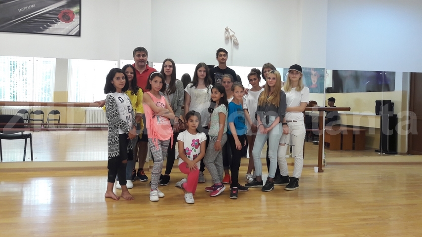 un episod nou din povestea copiilor din centrele de plasament trupa arca ajunsa la finalul repetitiilor un episod nou din povestea copiilor din centrele de plasament trupa arca ajunsa la finalul repetitiilor