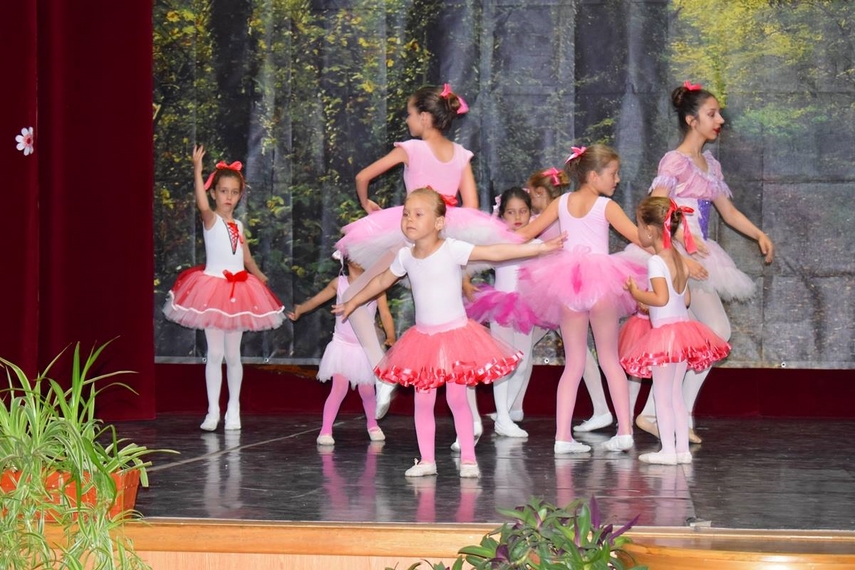 gala de balet gratie arta si coregrafii inedite la cumpana cu ocazia incheierii stagiunii 2016 2017 galerie gala de balet gratie arta si coregrafii inedite la cumpana cu ocazia incheierii stagiunii 2016 2017 galerie