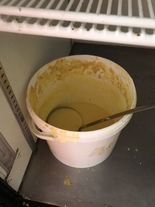 terasa cuptorul cu placinte din satul de vacanta este in continuare deschisa ieri cjpc constanta a gasit terasa cuptorul cu placinte din satul de vacanta este in continuare deschisa ieri cjpc constanta a gasit