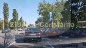 Este jale în Mamaia. Se circulă bară la bară. Stațiunea este sufocată de mașini (fotoreportaj+video)  