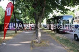 Donează sânge, salvează o viaţă! Bilete gratuite la Neversea pentru donatorii de sânge. Tinerii din Constanţa au stat la coadă în Parcul Tăbăcărie să doneze