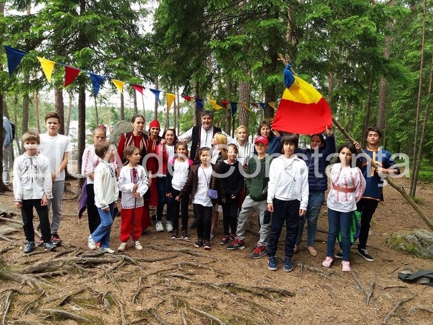 copiii din centrele de plasament si au urcat visul pe scena la intoarcerea din finlanda trupa arca se copiii din centrele de plasament si au urcat visul pe scena la intoarcerea din finlanda trupa arca se