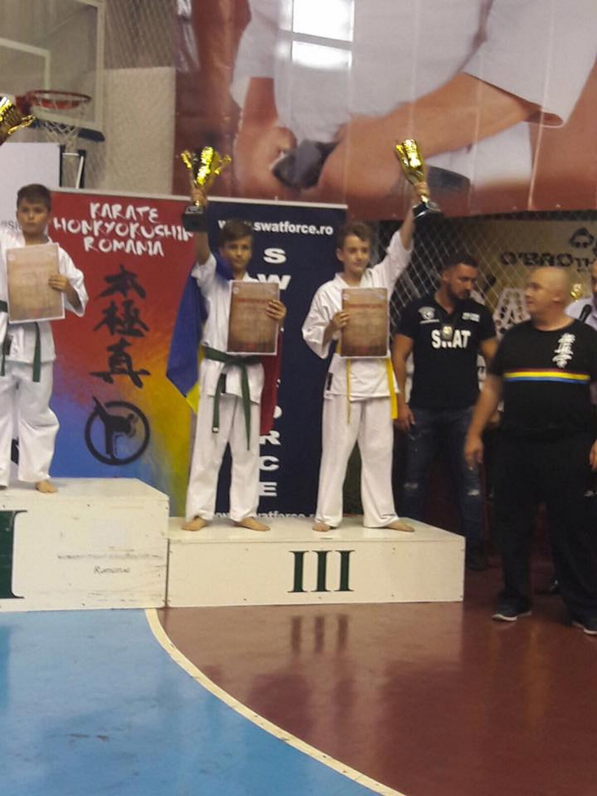 luptatorii de la shobu constanta au urcat pe podium la cupa mondiala galerie foto 634224 luptatorii de la shobu constanta au urcat pe podium la cupa mondiala galerie foto 634224