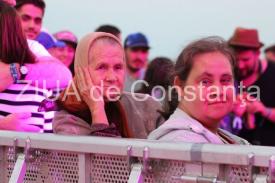 NEVERSEA la malul Mării Negre! Festival al tinerilor? Bunicuţa neversea-istă. Priviţi surpriza festivalului. Trei imagini şi un video care vă vor uimi! (video)