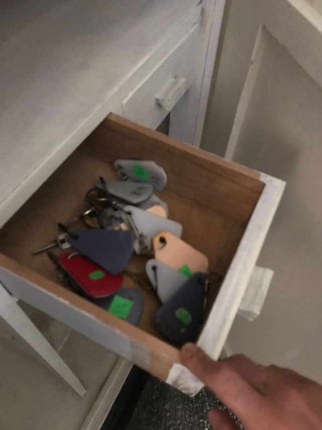 mai multe hoteluri din eforie nord au fost controlate de comisarii cjpc constanta conditii greu de imaginat mai multe hoteluri din eforie nord au fost controlate de comisarii cjpc constanta conditii greu de imaginat