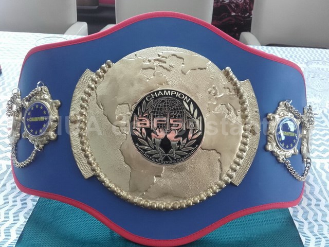 luptatorii care se vor evolua la mamaia la gala legendele marii negre s au infruntat la proba cantarului luptatorii care se vor evolua la mamaia la gala legendele marii negre s au infruntat la proba cantarului