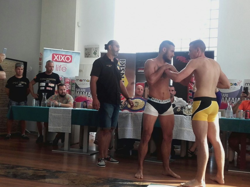 luptatorii care se vor evolua la mamaia la gala legendele marii negre s au infruntat la proba cantarului luptatorii care se vor evolua la mamaia la gala legendele marii negre s au infruntat la proba cantarului